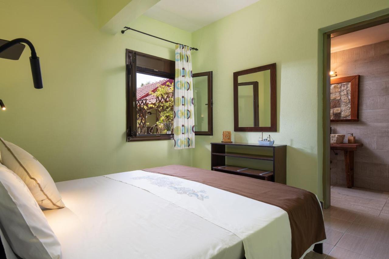Hotel Niriides Porto Koufo Zewnętrze zdjęcie