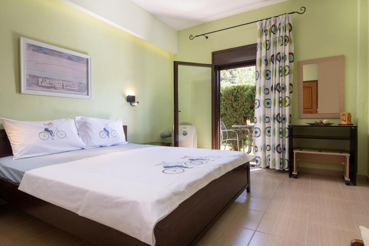 Hotel Niriides Porto Koufo Zewnętrze zdjęcie